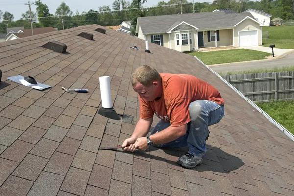 Licensing and Insurance Checklist for Any roofing contractor
