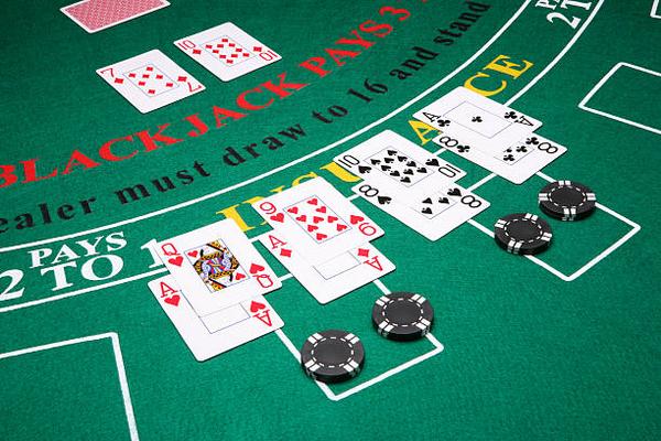 Comparing Mobile Features on casino non ADM Sites