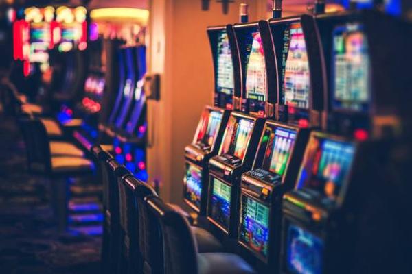 Online Casinos in UAE: A Beginner’s Guide to Roulette Wheel Types