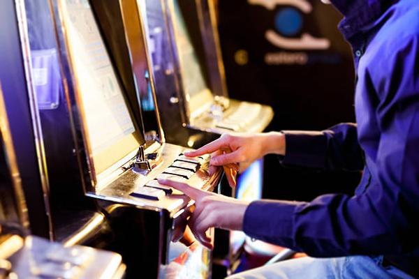 Explore Popular Slot Games at a trusted online casino Singapore for Players